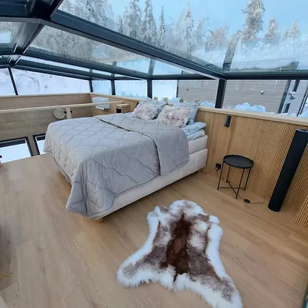Lapland Luxury Igloos C *