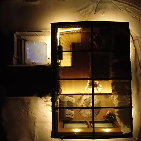 Lapland Luxury Igloos C Villa